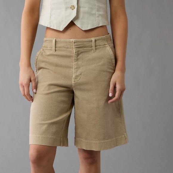 NWT American Eagle AE 11" Stretch High-Waisted Trouser Short Size US 16 - Picture 1 of 7